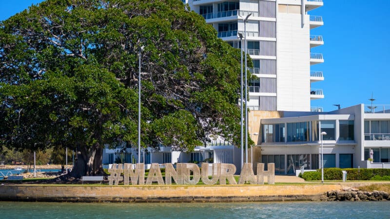 Day trip from Perth Mandurah sign