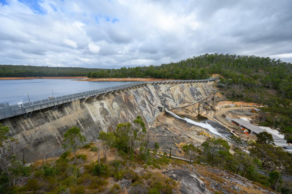 Day trip from Perth Wellington Dam Mural