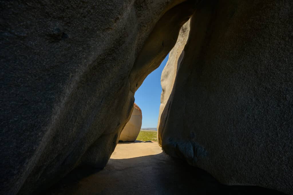 Kangaroo Island day trip view through rock arch at Remarkable Rocks